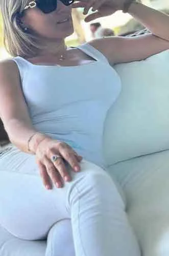 Julie Løstad